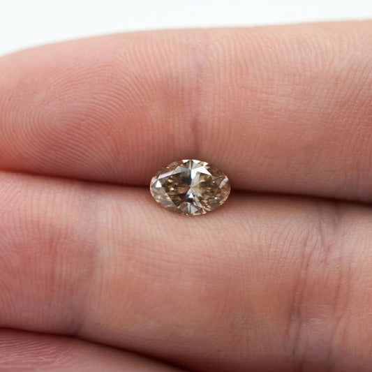 1.05ct Oval Brilliant Cut VS1 C4/Fancy Brown