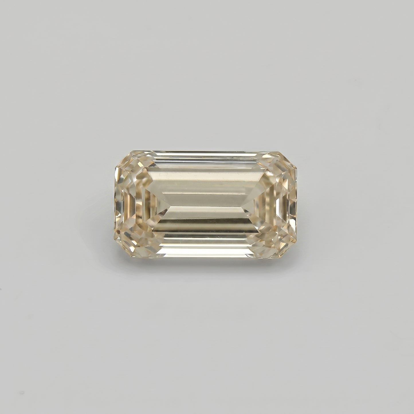 2.24ct Emerald Stepcut Cut M/C2 VS2