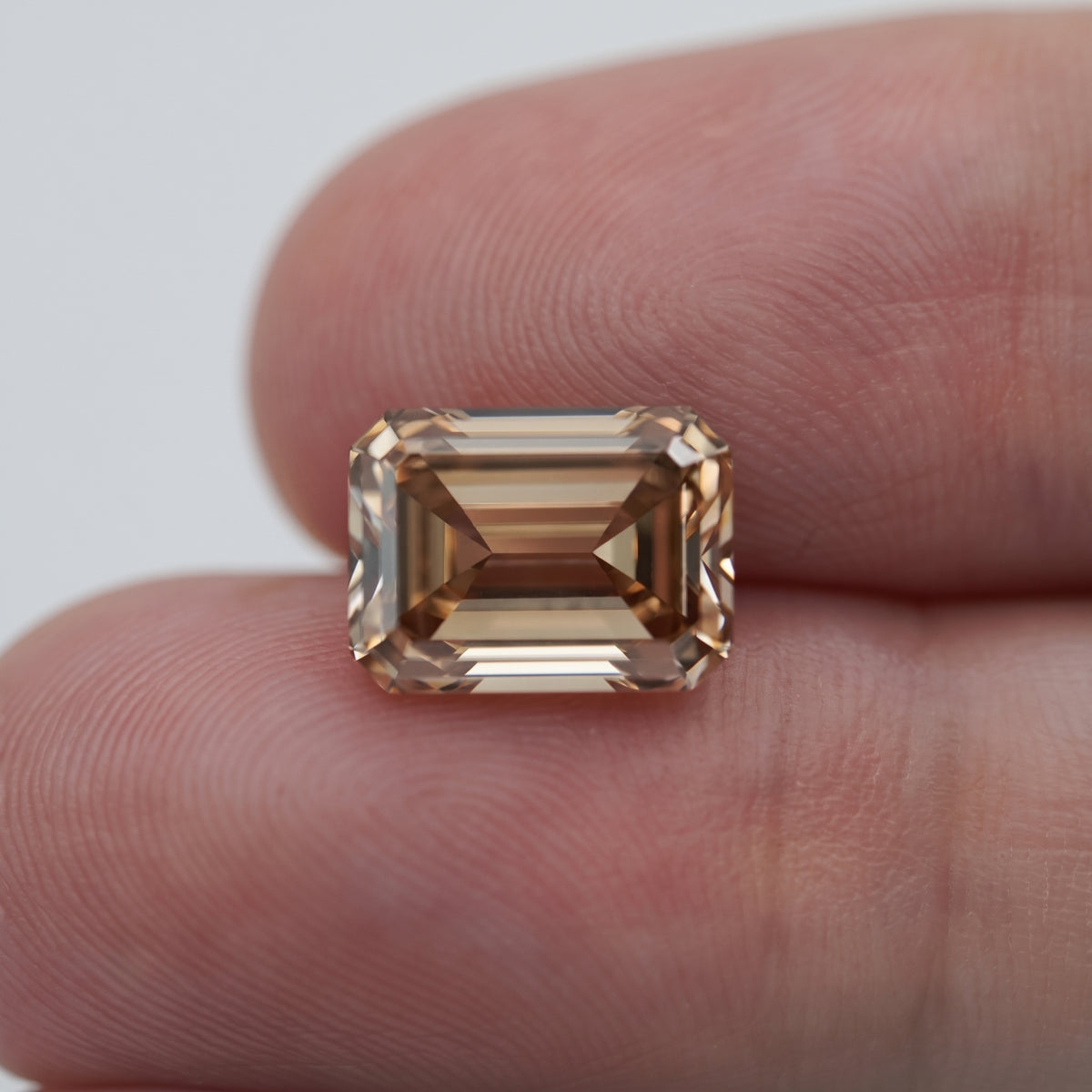 5.06ct Emerald Stepcut Cut C4 (Fancy Brown)