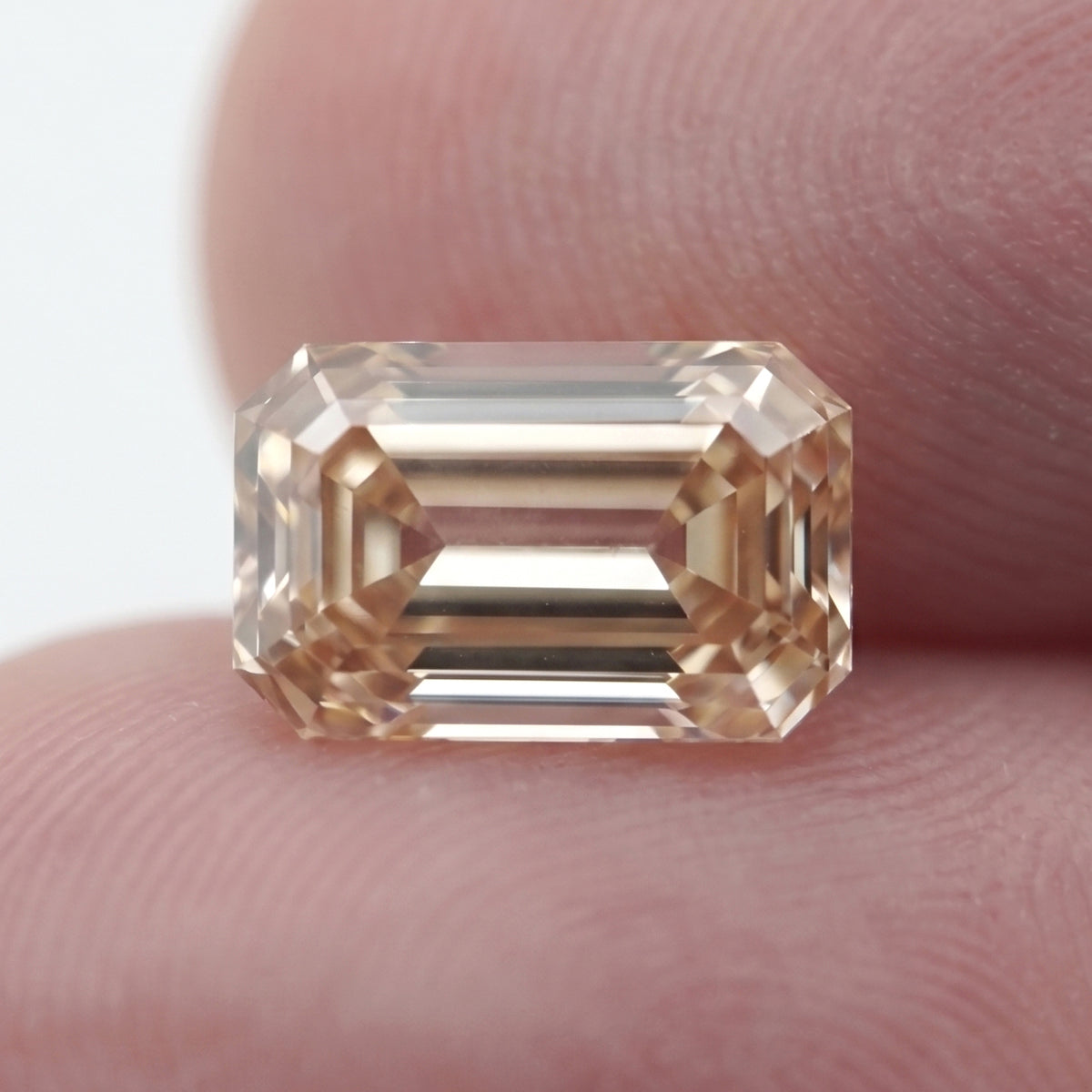2.61ct Emerald Stepcut Cut C2 VS1