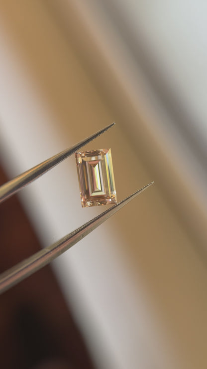 2.02ct Baguette Stepcut Cut C2 VS1
