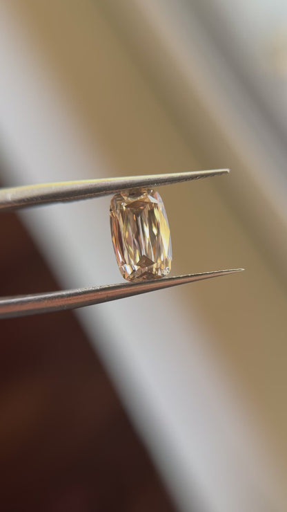 2.03ct Cushion Long Stepcut Cut C2 VS1